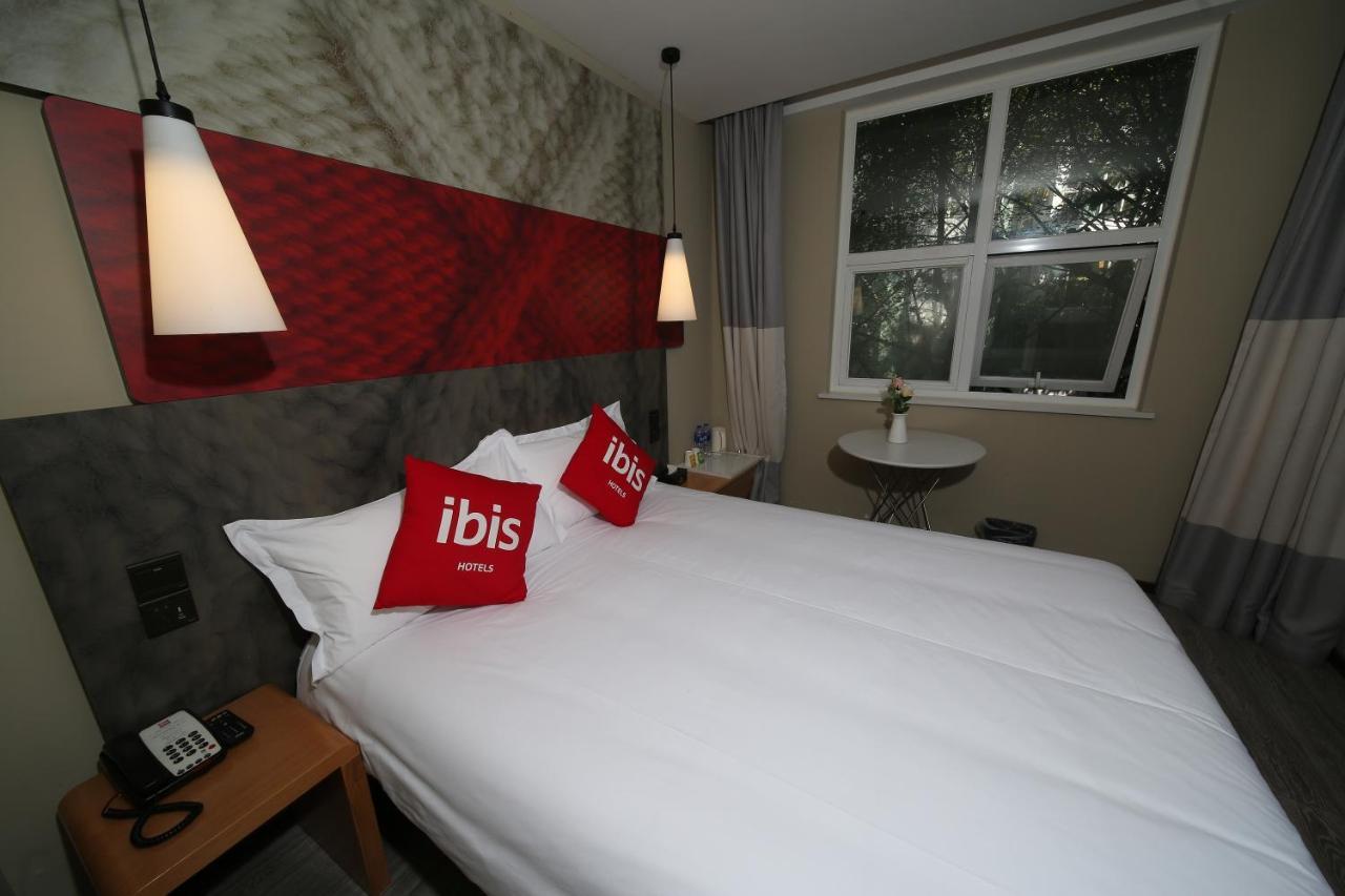 ibis Chengdu Meizhou Center Buitenkant foto