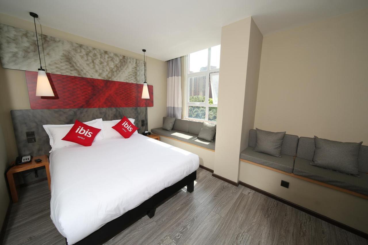 ibis Chengdu Meizhou Center Buitenkant foto