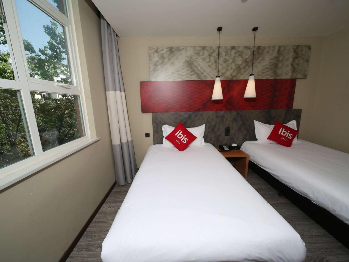 ibis Chengdu Meizhou Center Buitenkant foto