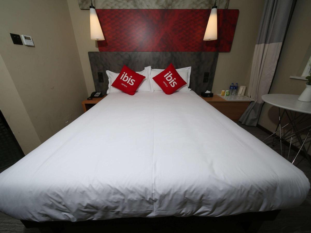 ibis Chengdu Meizhou Center Buitenkant foto